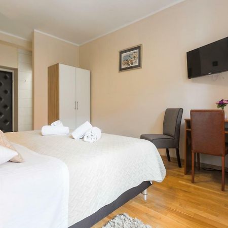 Golden Split Rooms Екстер'єр фото